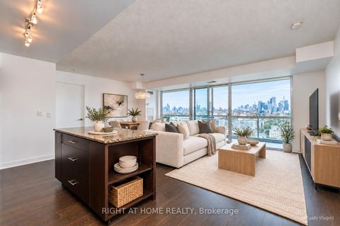Photo 2 at 1407 - 80 Western Battery Road, Niagara, Toronto