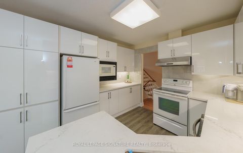 Photo 11 at 68 Ellenhall Square, Steeles, Toronto