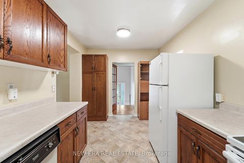 Photo 19 at 15 Marlena Drive, West Hill, Toronto