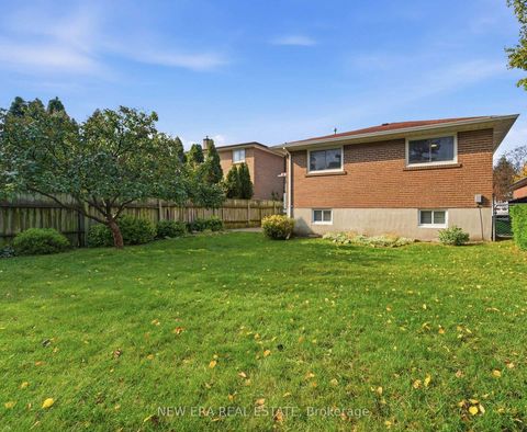 Photo 28 at 15 Marlena Drive, West Hill, Toronto