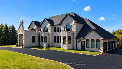 Photo 6 at 56 Orico Court, Kleinburg, Vaughan