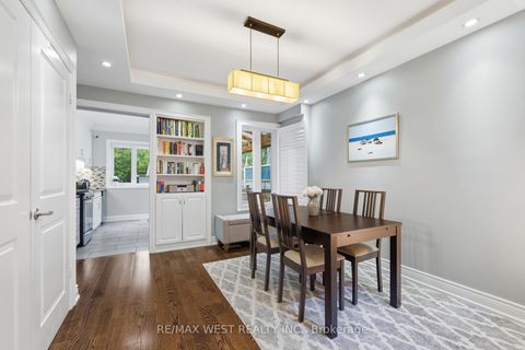 Photo 4 at 149 Chisholm Avenue, Lumsden, Toronto
