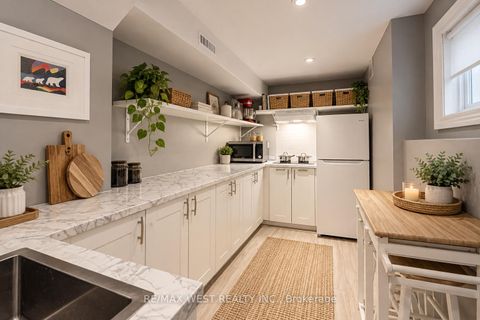 Photo 11 at 149 Chisholm Avenue, Lumsden, Toronto