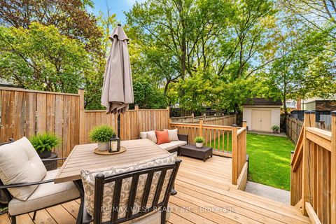 Photo 14 at 149 Chisholm Avenue, Lumsden, Toronto