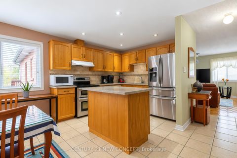 Photo 12 at 95 Bayview Avenue, Keswick South, Georgina