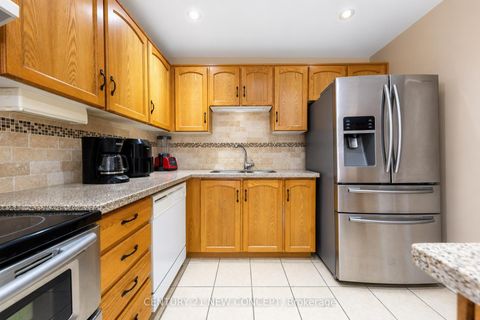 Photo 15 at 95 Bayview Avenue, Keswick South, Georgina
