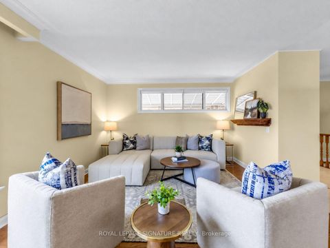 Photo 3 at 31 Diana Drive, CFB, Toronto