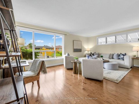 Photo 4 at 31 Diana Drive, CFB, Toronto