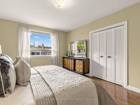 Photo 13 at 31 Diana Drive, CFB, Toronto