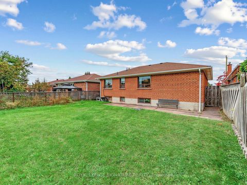 Photo 26 at 31 Diana Drive, CFB, Toronto