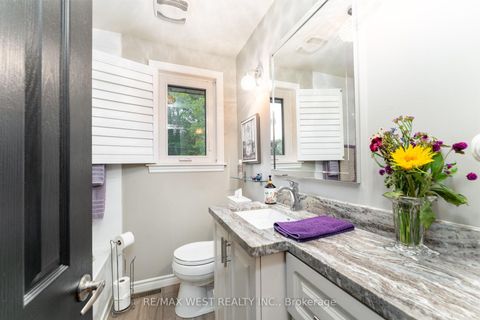 Photo 11 at 59 Landfair Crescent, Woburn, Toronto