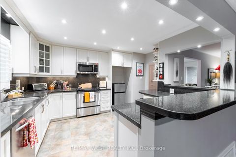 Photo 16 at 59 Landfair Crescent, Woburn, Toronto