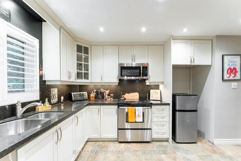 Photo 19 at 59 Landfair Crescent, Woburn, Toronto