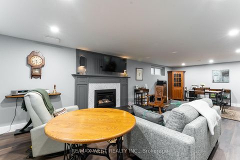 Photo 33 at 59 Landfair Crescent, Woburn, Toronto
