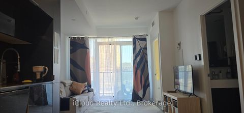 Photo 7 at 806 - 28 Avondale Avenue S, Willowdale East, Toronto