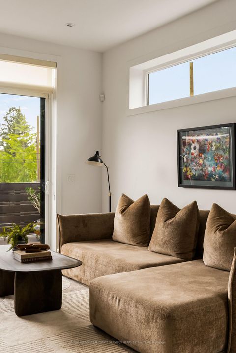 Photo 12 at 628 Winona Drive, Oakwood Village, Toronto