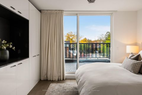 Photo 18 at 628 Winona Drive, Oakwood Village, Toronto