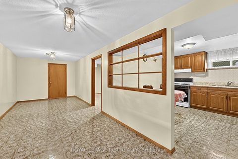 Photo 26 at 32 Bartel Drive, Jane Heights, Toronto
