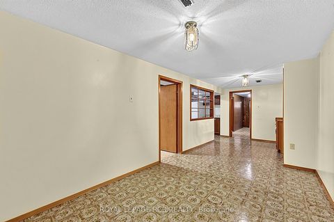Photo 29 at 32 Bartel Drive, Jane Heights, Toronto