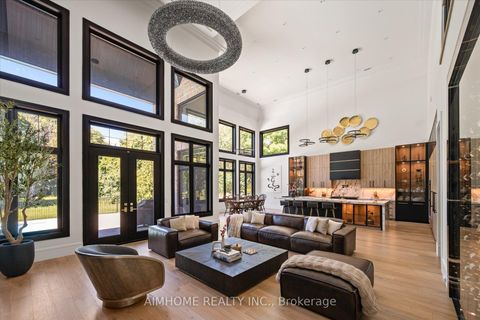 Photo 2 at 48 Maple Grove Avenue N, Oak Ridges, Richmond Hill