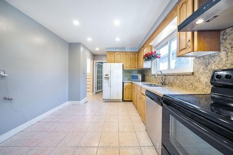 Photo 7 at 63 Mercury Road, Clairville, Toronto