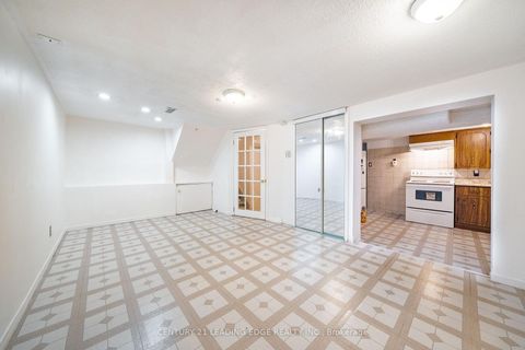 Photo 24 at 63 Mercury Road, Clairville, Toronto