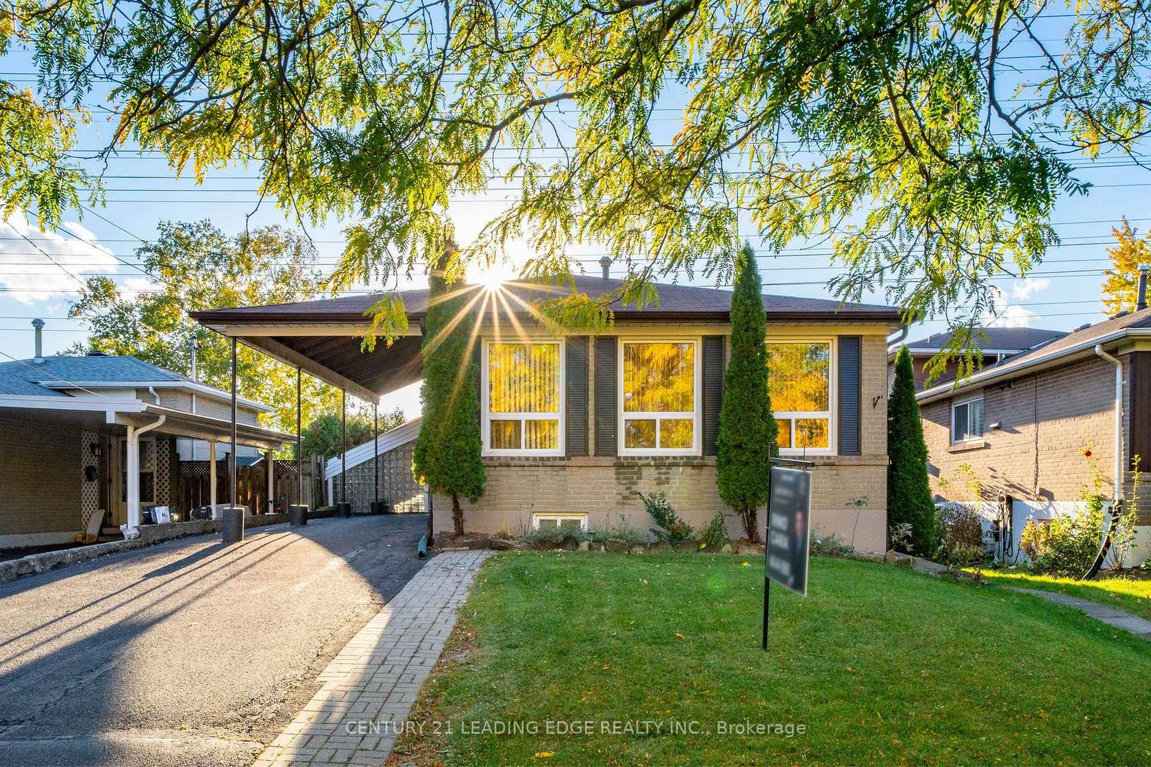 63 Mercury Road, Clairville, Toronto 