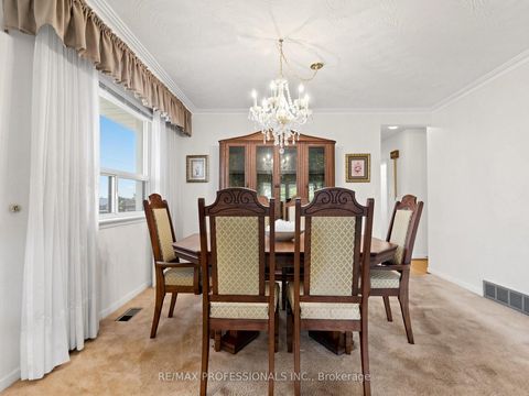 Photo 5 at 34 Crestridge Heights Road, Richview, Toronto