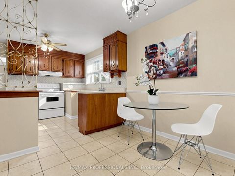 Photo 6 at 34 Crestridge Heights Road, Richview, Toronto