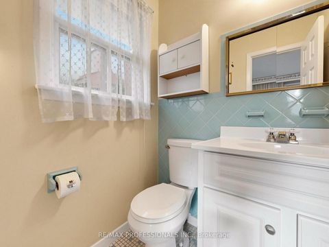 Photo 13 at 34 Crestridge Heights Road, Richview, Toronto
