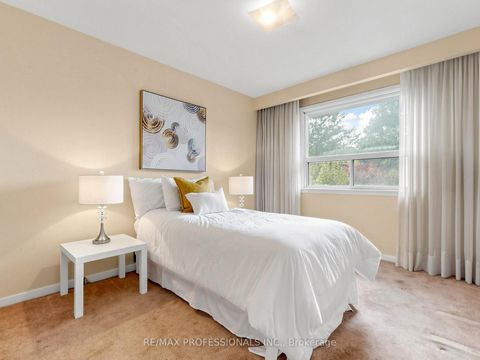 Photo 15 at 34 Crestridge Heights Road, Richview, Toronto