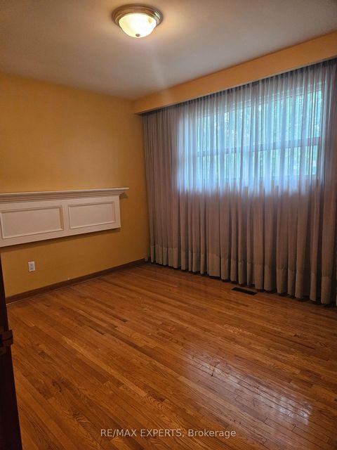 Photo 10 at 1 Byworth Boulevard, The Westway, Toronto