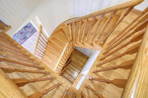 Photo 19 at 38 Kimbergate Way, Brownridge, Vaughan