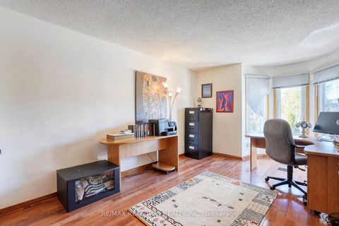 Photo 25 at 38 Kimbergate Way, Brownridge, Vaughan