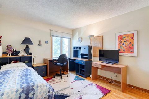 Photo 26 at 38 Kimbergate Way, Brownridge, Vaughan
