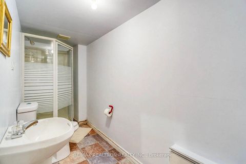 Photo 28 at 38 Kimbergate Way, Brownridge, Vaughan