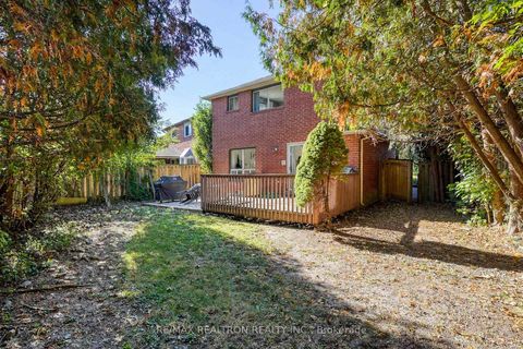 Photo 31 at 38 Kimbergate Way, Brownridge, Vaughan