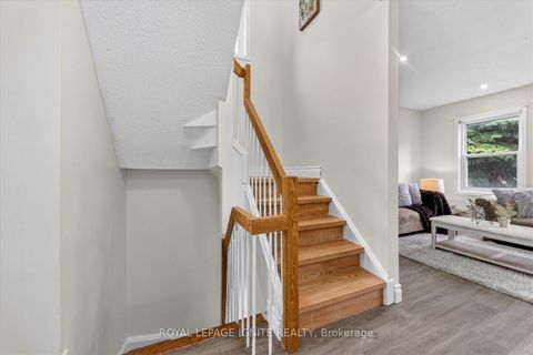 Photo 16 at 33 - 200 Murison Boulevard, Malvern, Toronto
