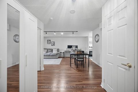 Photo 7 at 301 - 260 Doris Avenue, Willowdale East, Toronto