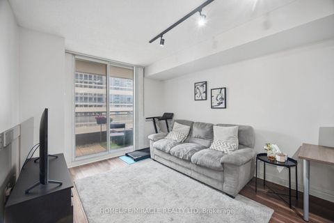 Photo 12 at 301 - 260 Doris Avenue, Willowdale East, Toronto