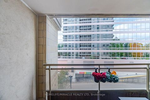 Photo 17 at 301 - 260 Doris Avenue, Willowdale East, Toronto