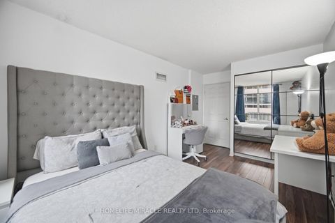 Photo 22 at 301 - 260 Doris Avenue, Willowdale East, Toronto