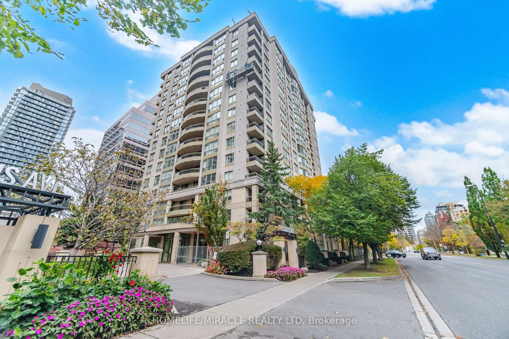 301 - 260 Doris Avenue, Willowdale East, Toronto 