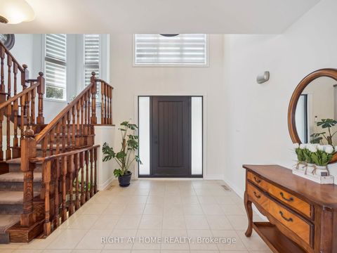 Photo 4 at 100 Carlyle Crescent, Aurora Highlands, Aurora