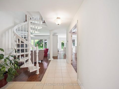 Photo 7 at 100 Carlyle Crescent, Aurora Highlands, Aurora