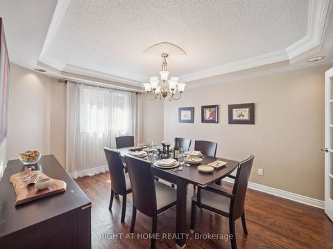 Photo 9 at 100 Carlyle Crescent, Aurora Highlands, Aurora