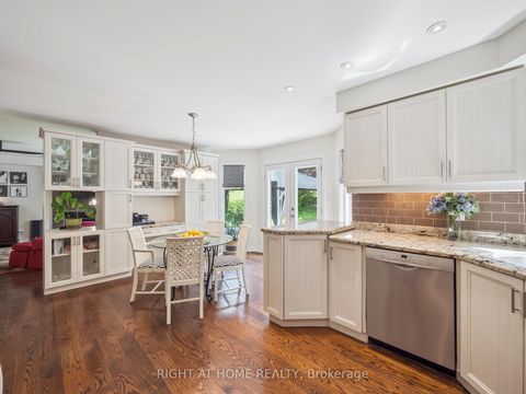 Photo 14 at 100 Carlyle Crescent, Aurora Highlands, Aurora