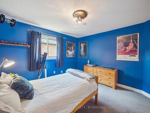 Photo 26 at 100 Carlyle Crescent, Aurora Highlands, Aurora