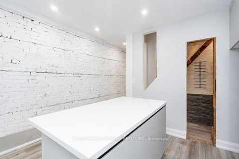 Photo 9 at 100 ROSETHORN Avenue, Pellam Park, Toronto