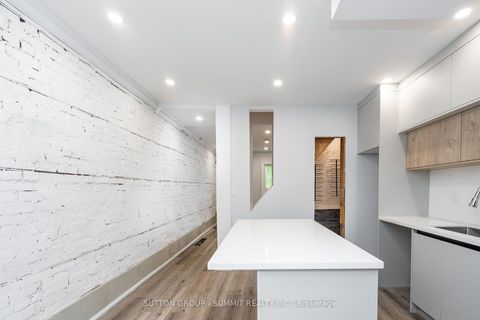 Photo 10 at 100 ROSETHORN Avenue, Pellam Park, Toronto